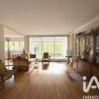 Appartement 6 pièces 240000 €