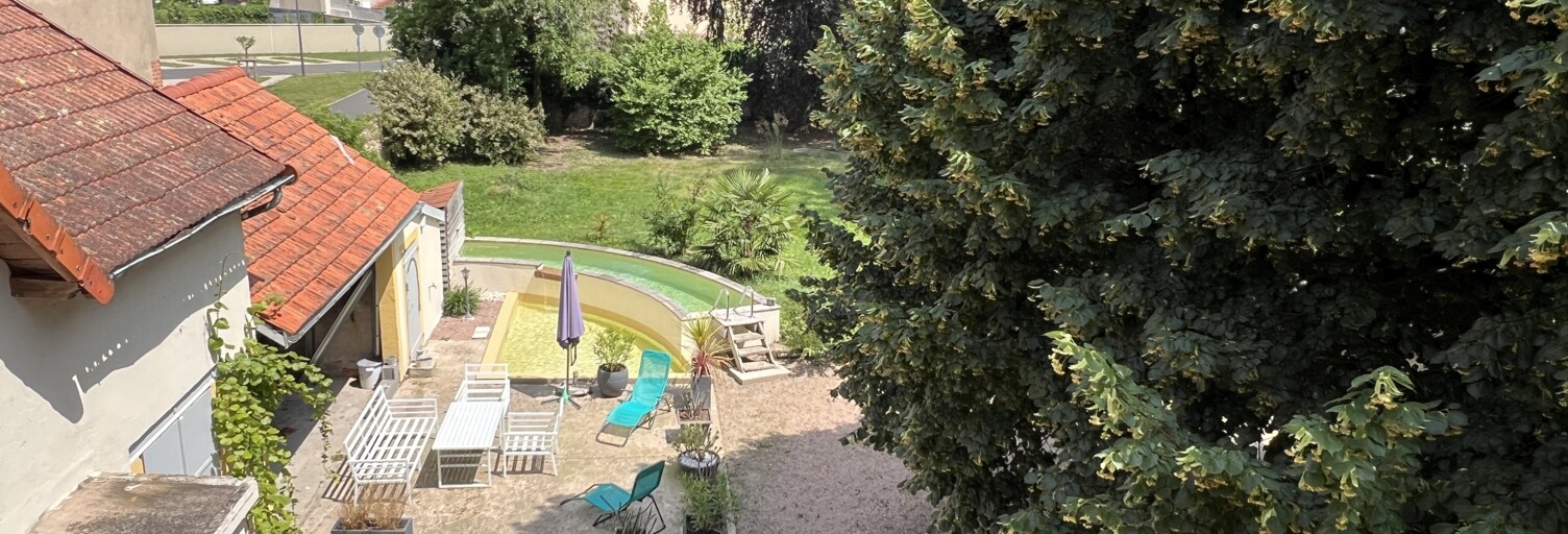 Maison 7 Pièces 238 m² à vendre à Lapalisse (03120)