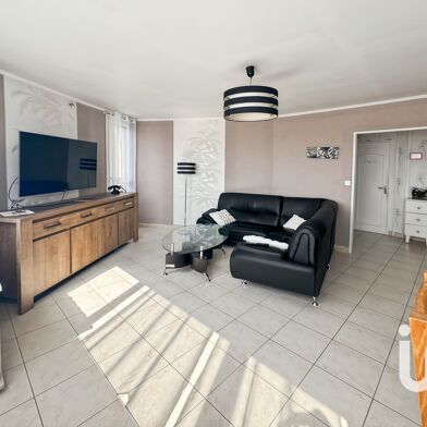 Appartement 5 pièces 181000 €