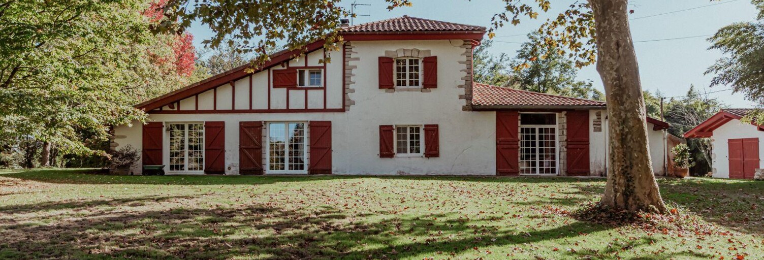 Maison 6 Pièces 229 m² à vendre à Urt (64240)