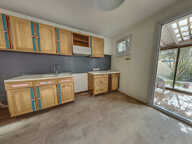Maison familiale 3 chambres avec jardin, garage, forage, clim et double entrée — photo 2