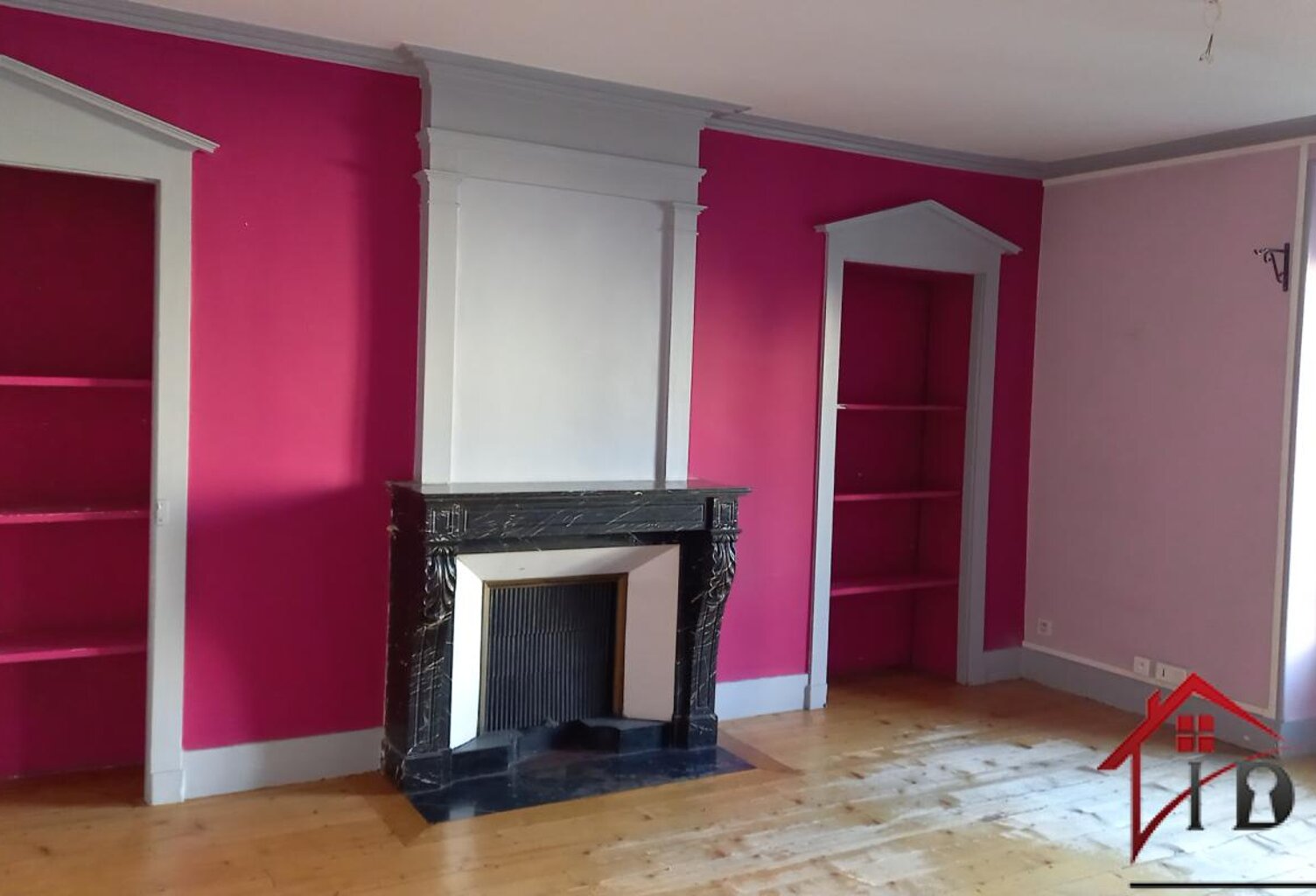 Plateau - Local Professionnel - Appartement — photo 1