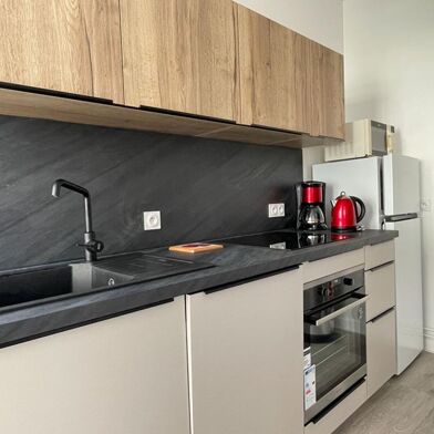 Appartement 2 pièces 710 €