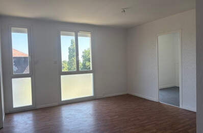 Leasing Appartement 2  pièces 50 m² La Châtre — photo du bien