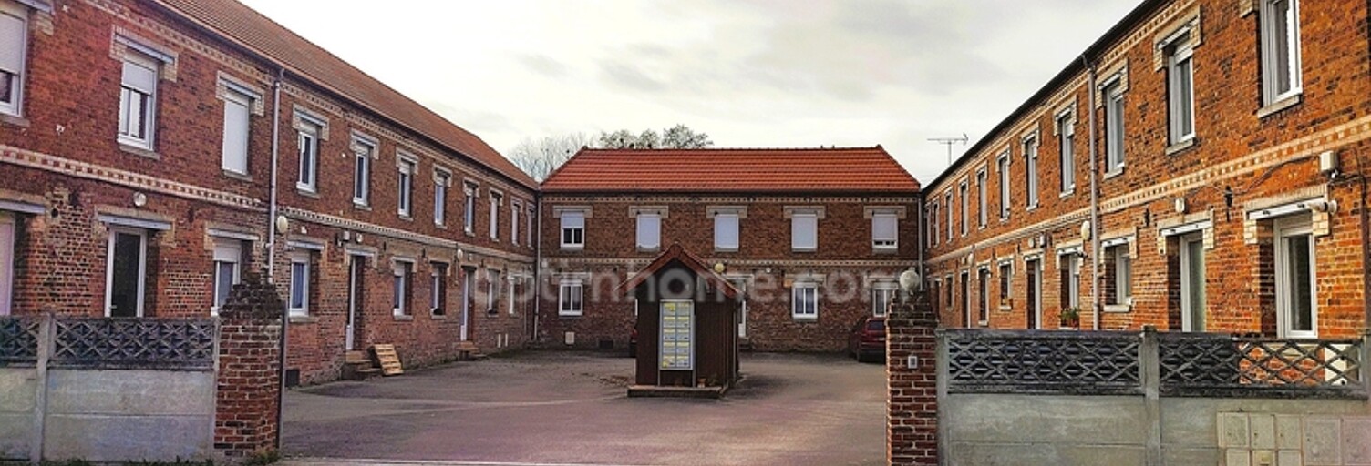 Immeuble  1021 m² à vendre à Effry (02500)