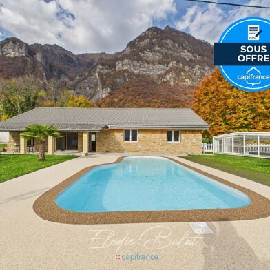 Maison 4 pièces 412000 €