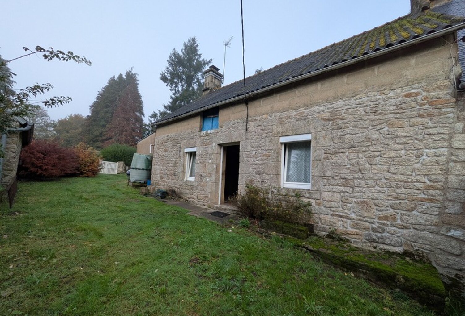 BUBRY MAISON À RÉNOVER DE 3 PIÈCES D'UNE SURFACE DE 95M² AVEC 5 DÉPENDANCES DE 285M² AU TOTAL PARCELLE DE 4810M² — photo 1