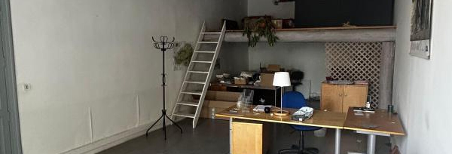 Commerce  40 m² à vendre à La Tour-d'Aigues (84240)