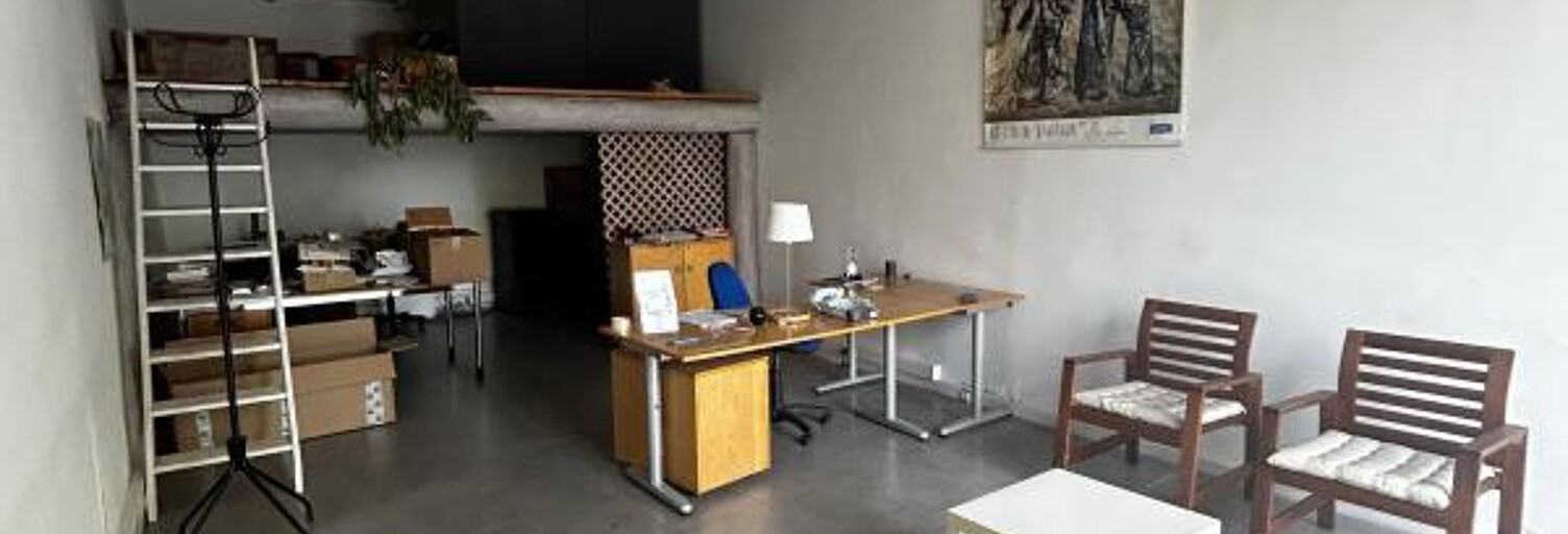 Commerce  40 m² à vendre à La Tour-d'Aigues (84240)