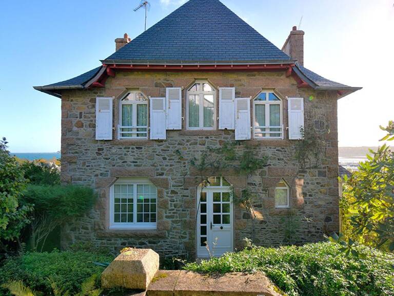 Vente Maison de caractère avec vue mer, entre le port et le centre-ville de Perros-Guirec (22700) — photo 1