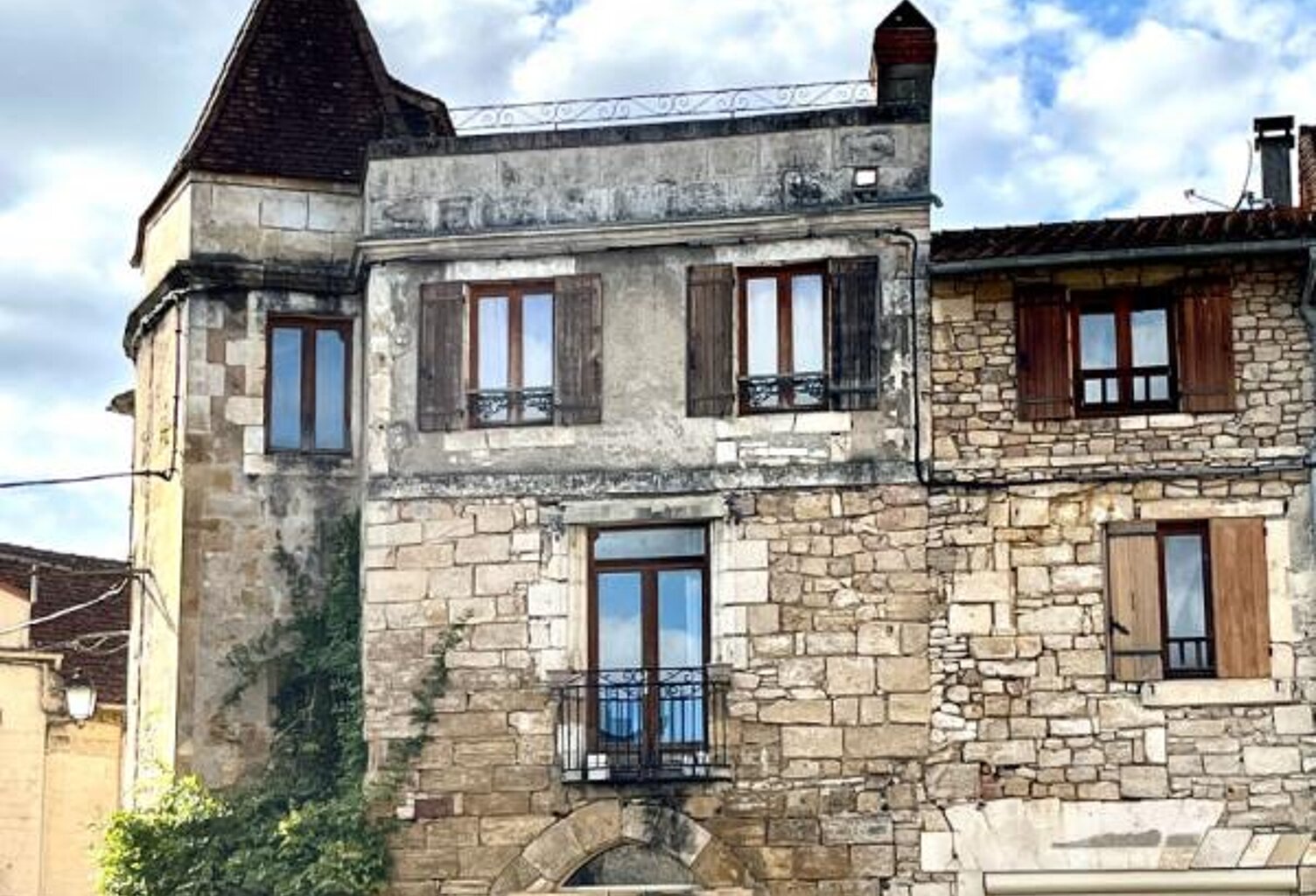 MAISON — photo 1