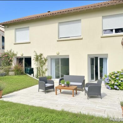 Appartement 4 pièces 161000 €