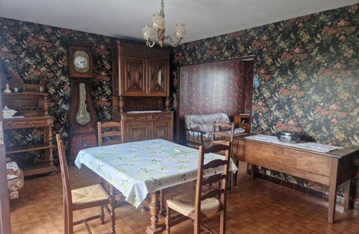 Belle maison avec sous-sol et terrain — photo 2