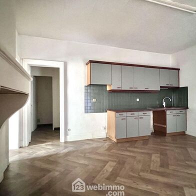 Immeuble  109000 €