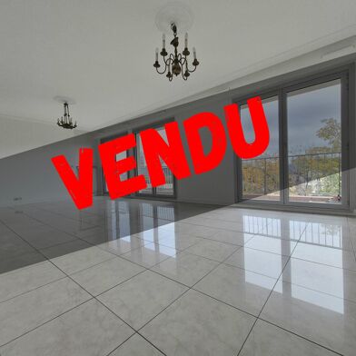 Appartement 5 pièces 265000 €