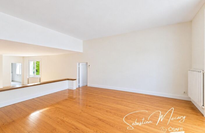 Chartrons : maison familiale avec garage et T2 indépendant — photo 4