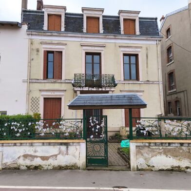 Maison 10 pièces 220000 €