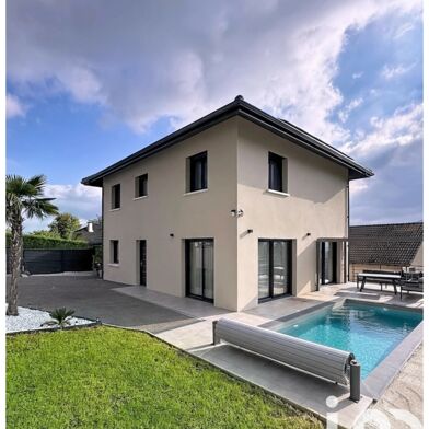 Maison 5 pièces 495000 €