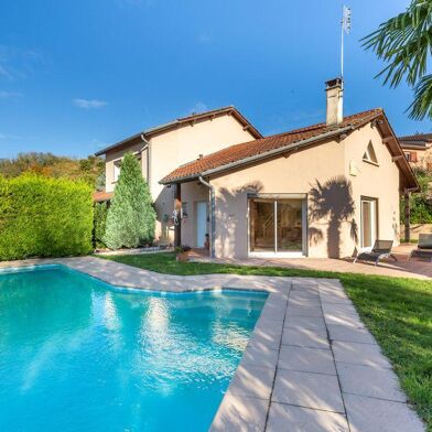 Maison 5 pièces 695000 €
