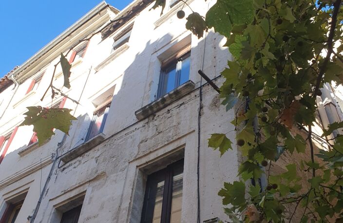 Vente Immeuble 7 pièces — photo 2