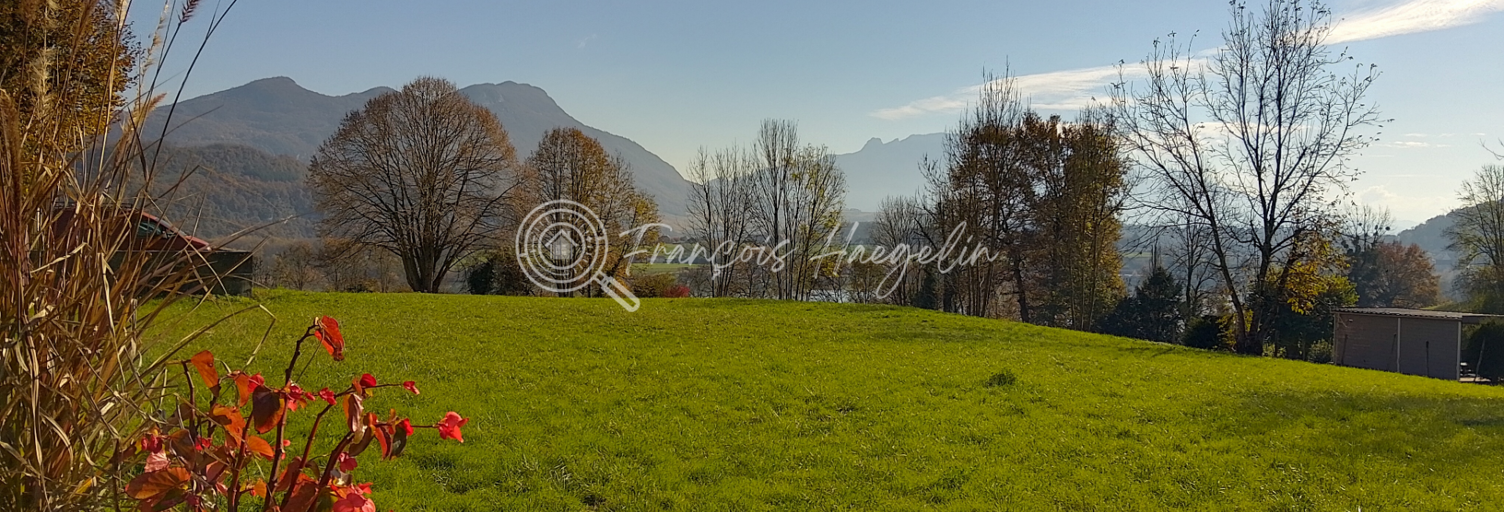 Terrain  4057 m² à vendre à Cressin-Rochefort (01350)