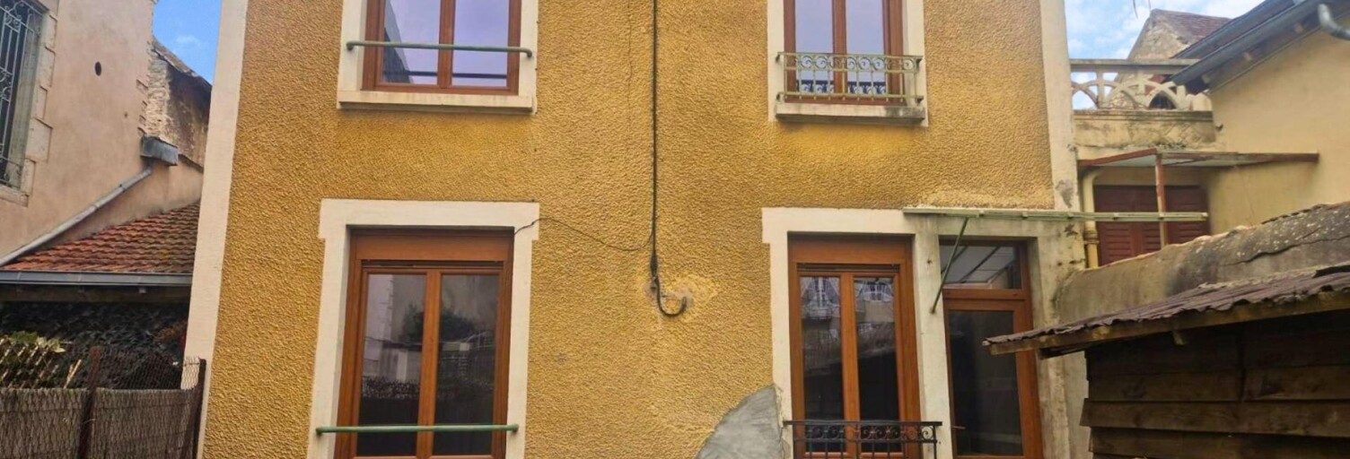 Maison 3 Pièces 77 m² à vendre à Ébreuil (03450)