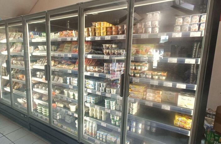 Vente Boutique/Local commercial 215 m&sup2; — photo 3