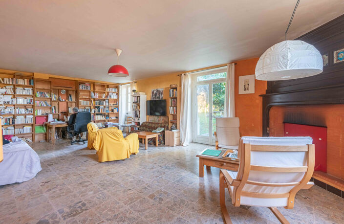 PROPRIETE EN PIERRE 18 EME - 280 M2 - 3 HA - RARE — photo 5