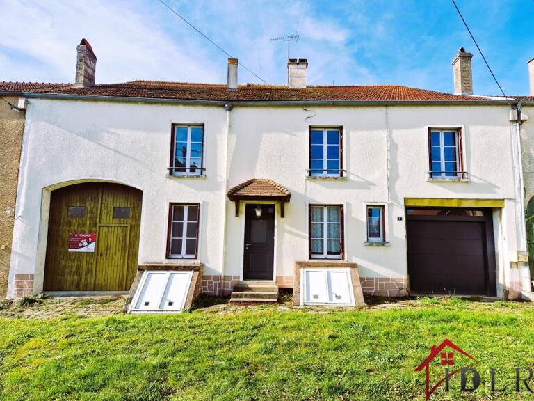 Maison en pierre de caractère 165 m2 sur 2053 m2 de terrain — photo 1