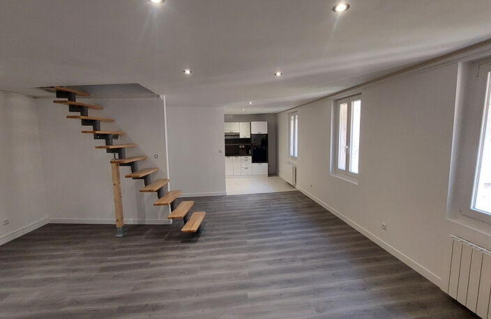 Appartement Duplex à Saint Hippolyte F3 de 89 m2, avec terrain au bord du Dessoubre — photo 5