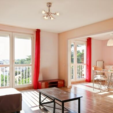 Appartement 4 pièces 121000 €