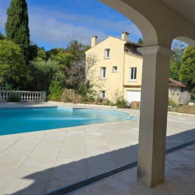 Maison 13 pièces 995000 €