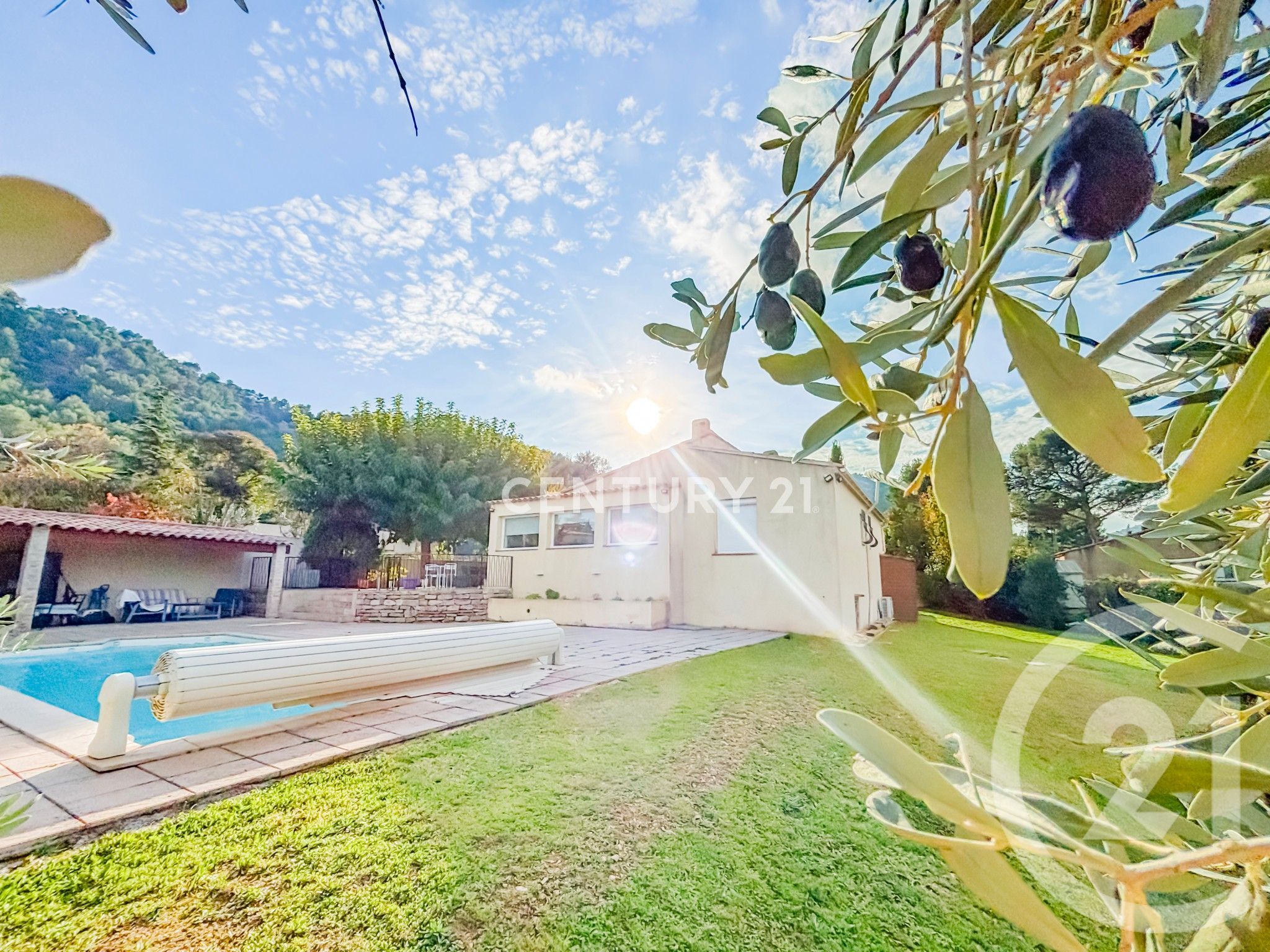 Villa / Maison  T5 à vendre Aubagne 13400