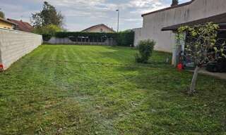 Terrain  596 m² à vendre à Décines-Charpieu (69150)