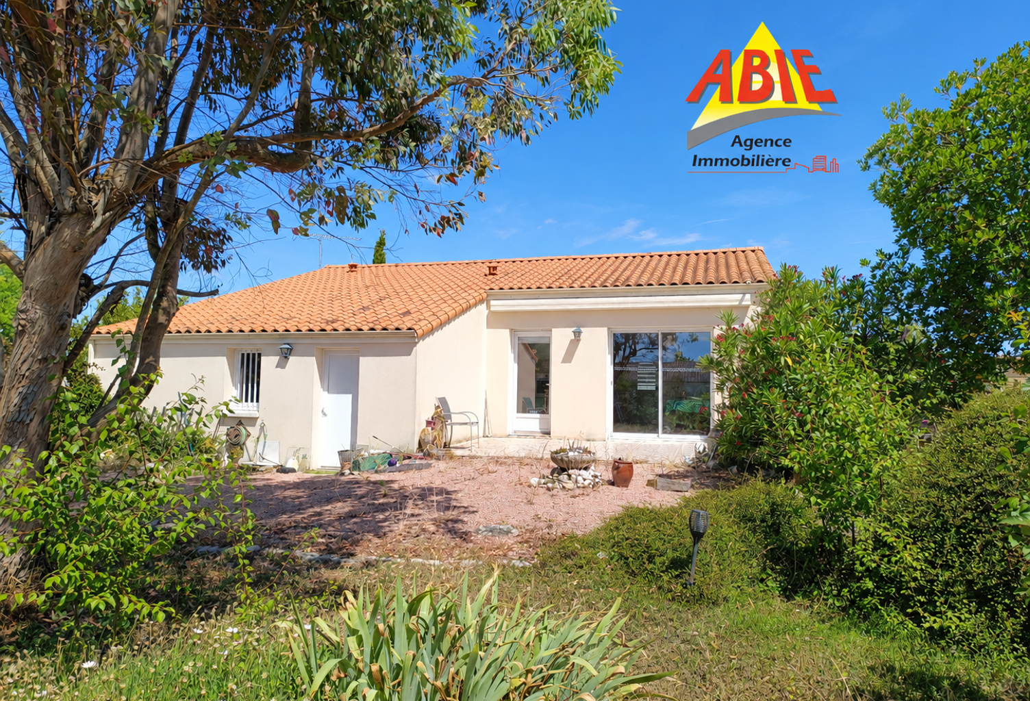 Belle Maison de plain-pied, LA CRECHE 79260 — photo 1