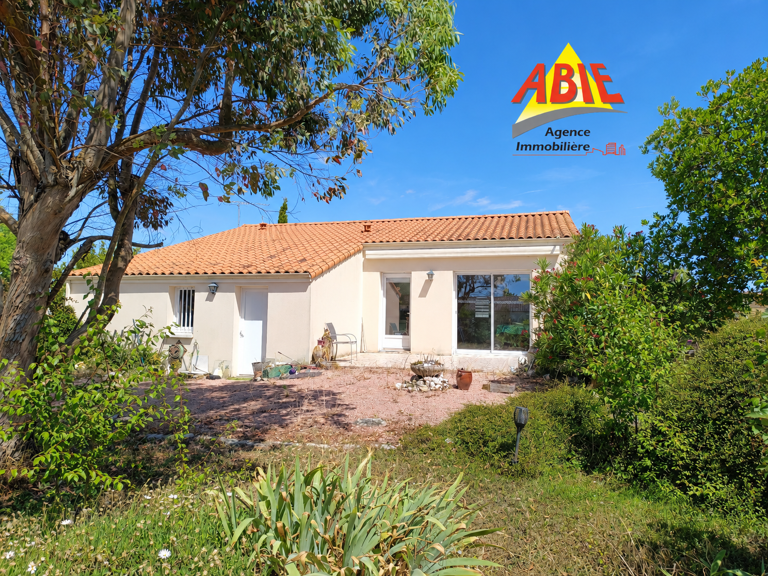 Belle Maison de plain-pied, LA CRECHE 79260 — photo 1