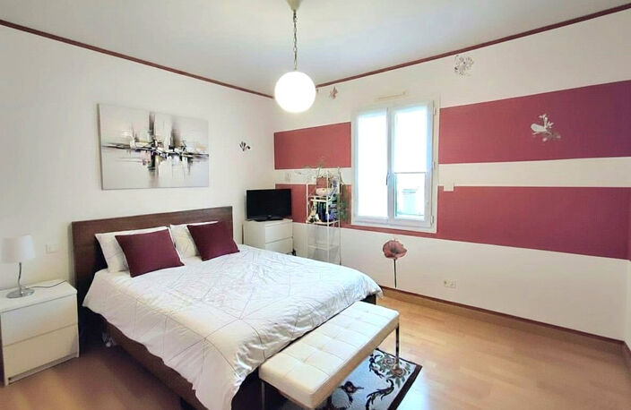 Belle Maison de plain-pied, LA CRECHE 79260 — photo 5