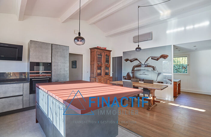 Maison de plain-pied 172 m2 + Dépendance 38 m2 - Terrain 2000 m2 - Piscine  - Calme - — photo 3