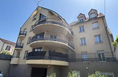 A LOUER - DUPLEX 4 PIECES AVEC 2 PLACES DE PARKING A CHARTRES — photo du bien
