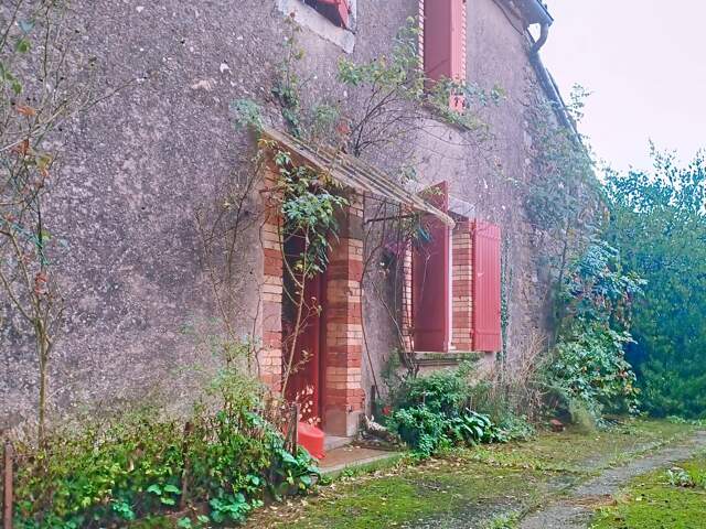 maison ancienne de 140m² avec dépendances — photo du bien
