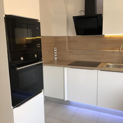 Maison 4 pièces 1200 €