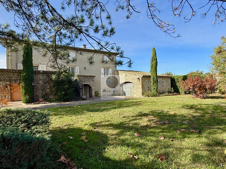 Maison de caractère au coeur du village — photo 1