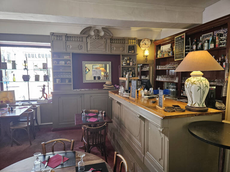 PLAINE DU FOREZ BELLE AFFAIRE RESTAURANT BAR LICENCE IV — photo 1