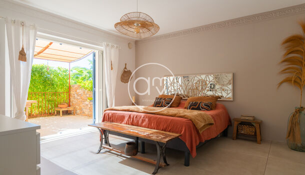 Villa / Maison 7 pièces  à vendre Garde (La) 83130