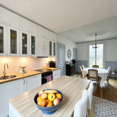 Maison 10 pièces 320000 €