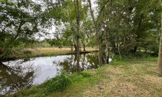 Terrain  4390 m² à vendre à Le Vanneau-Irleau (79270)