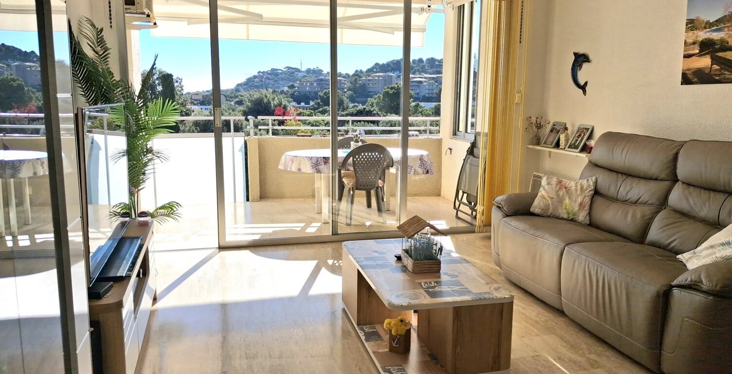 CAVALAIRE-sur-MER – T3 de 71,39 m² avec 2 parkings — photo 1