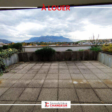 Appartement 4 pièces 1165 €