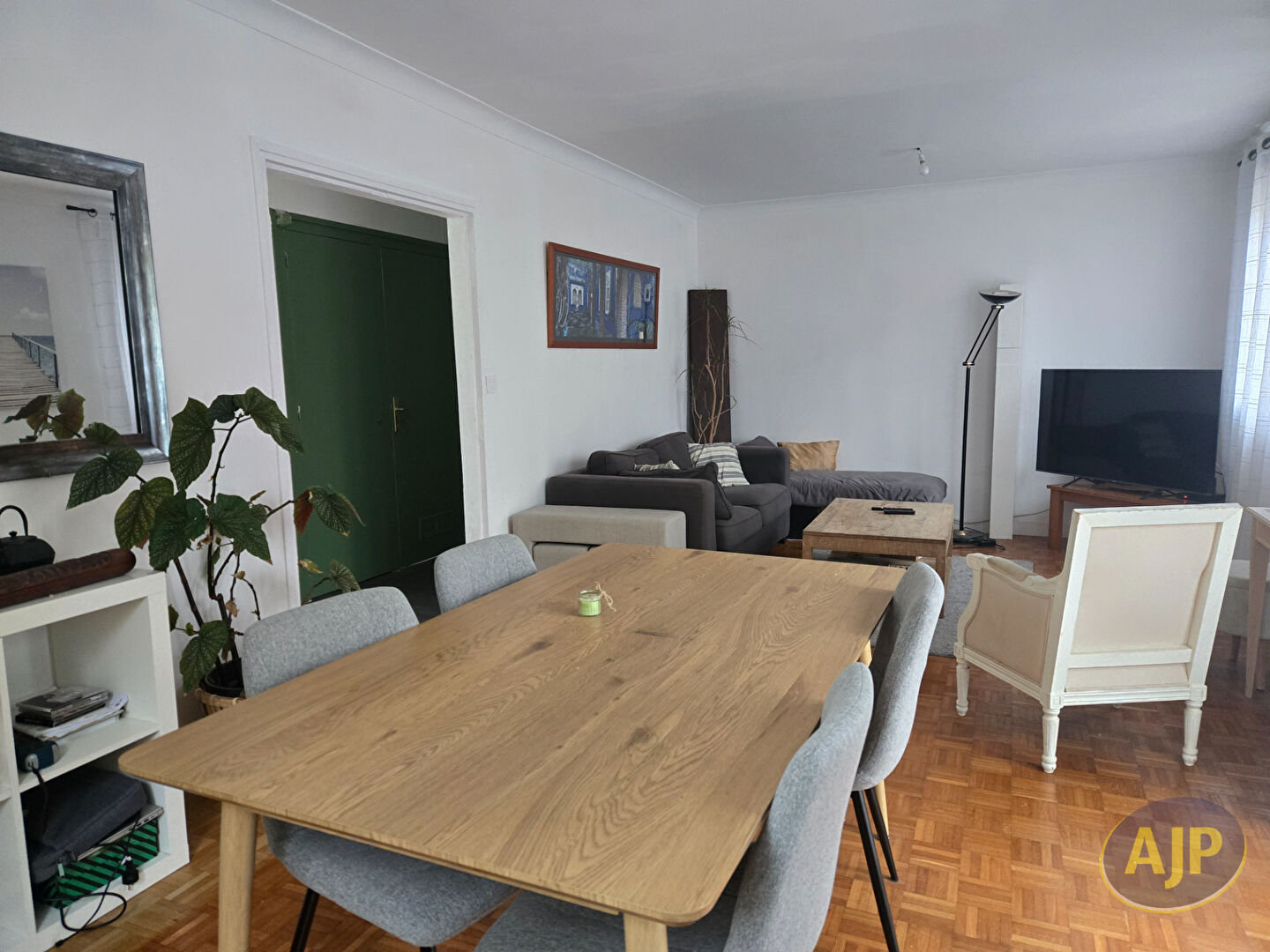 Agence immobilière de Ajp Immobilier St Marc sur Mer Tati