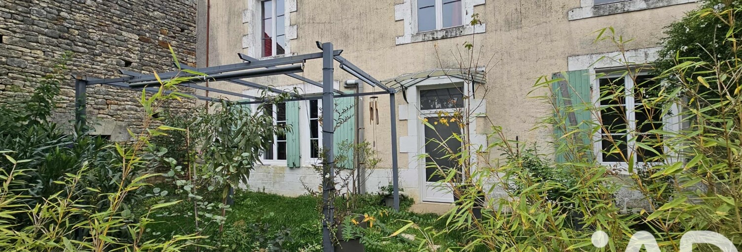 Maison 5 Pièces 135 m² à vendre à Charmé (16140)